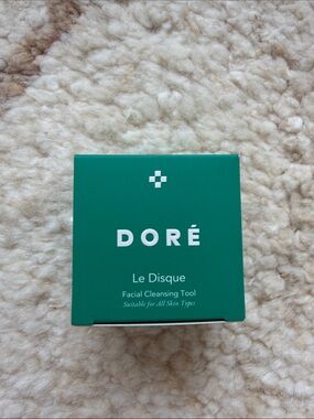 Le Disque Facial Cleansing Tool — Green